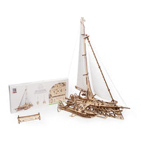 UGR70059 Trimaran Meriphobus